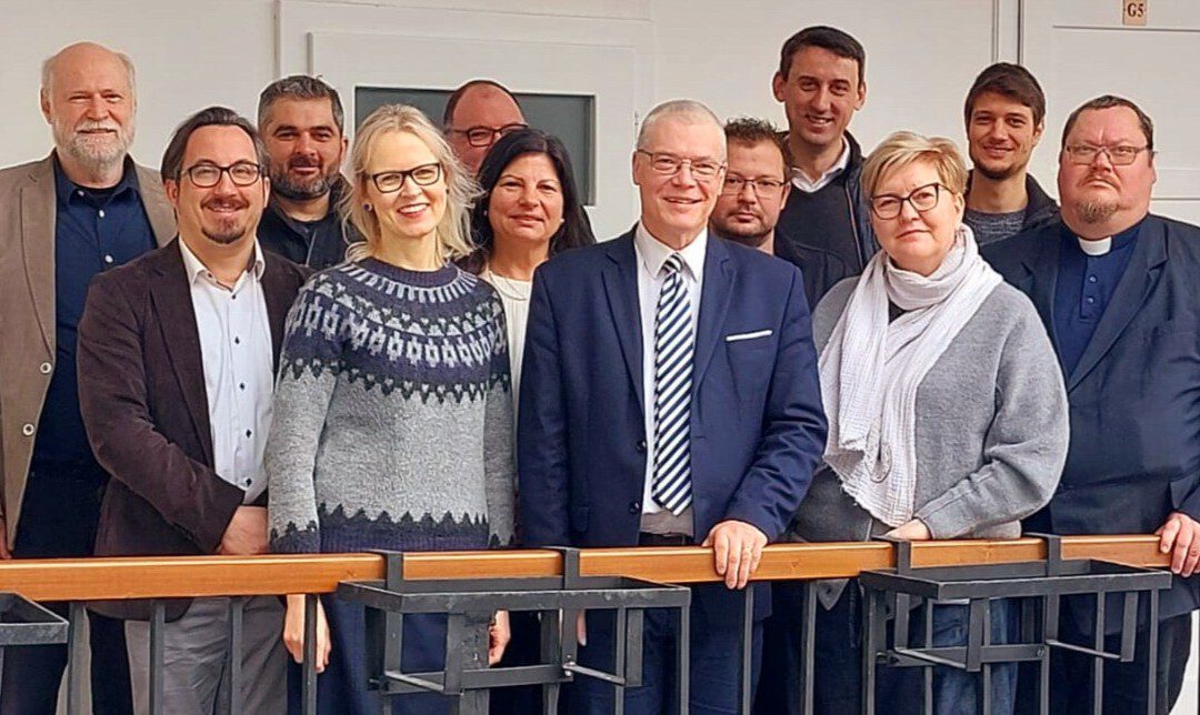 In Search of a Target Group and Model: Estonian and Romanian Ordinands Exchange Ideas