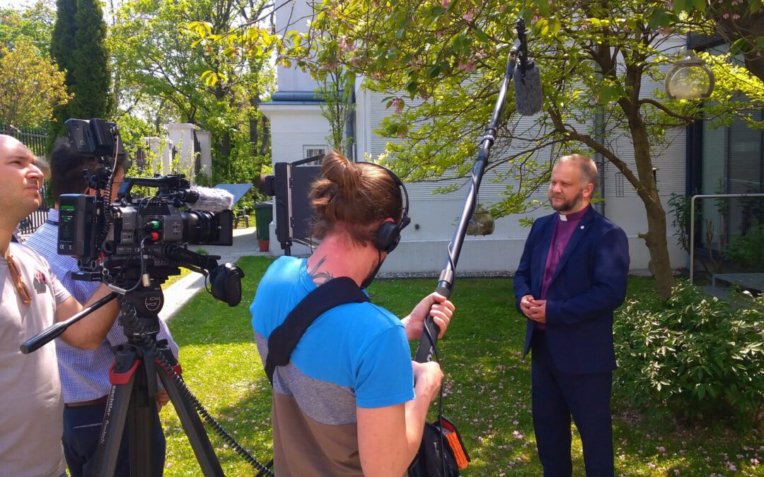 „Gottesdienste in U-Bahn-Stationen“ – “Worship services in underground stations”